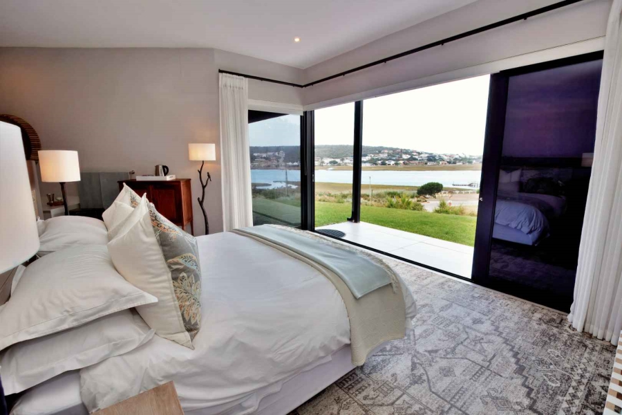 4 Bedroom Property for Sale in Stilbaai Wes Western Cape